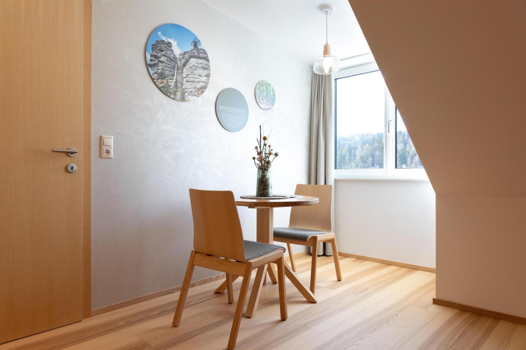 Forsthaus Apartments - Ski + Bike & Hike คลาฟเฟอร์ อัม โฮคฟิทต์ ภายนอก รูปภาพ