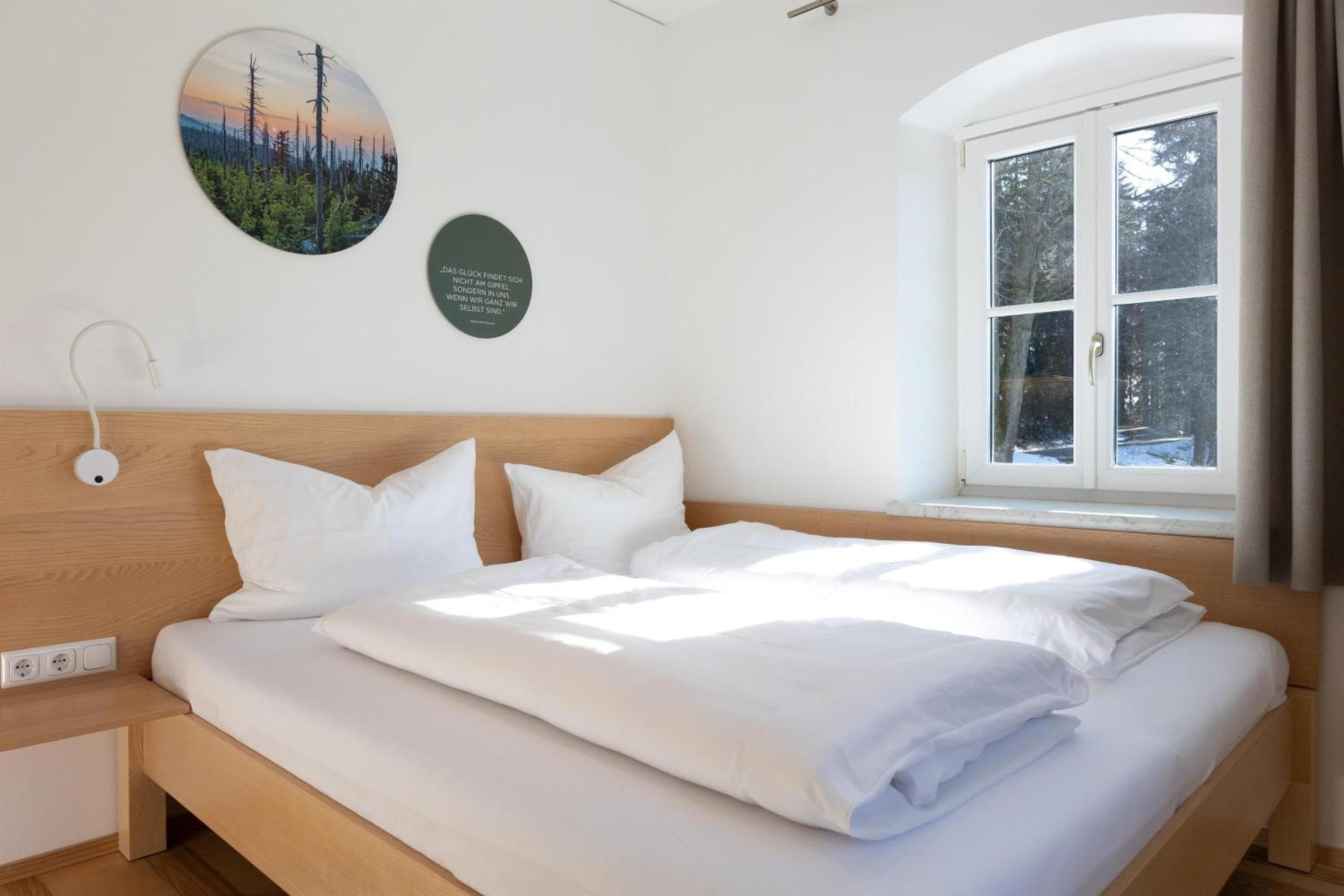 Forsthaus Apartments - Ski + Bike & Hike คลาฟเฟอร์ อัม โฮคฟิทต์ ภายนอก รูปภาพ