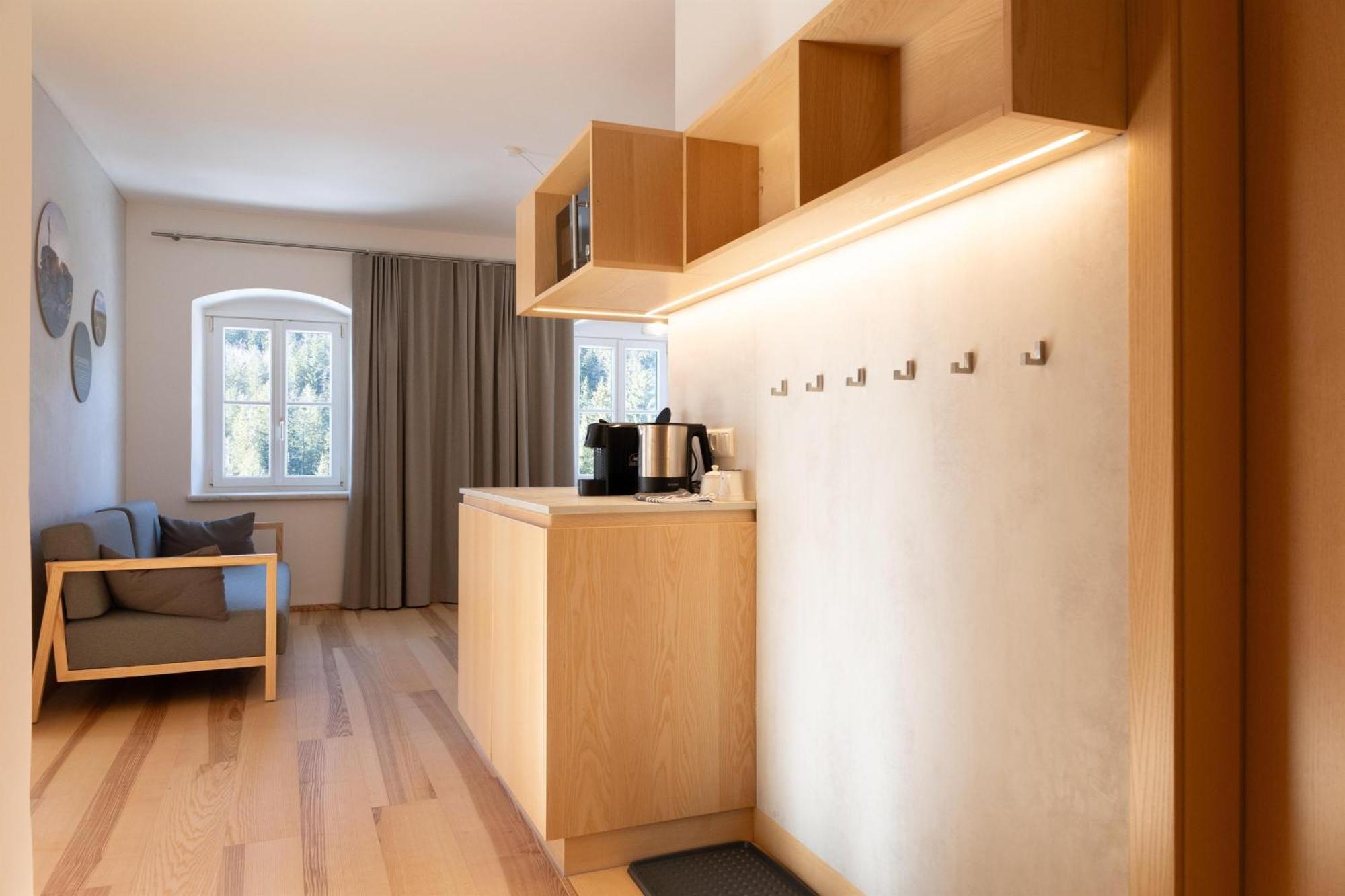 Forsthaus Apartments - Ski + Bike & Hike คลาฟเฟอร์ อัม โฮคฟิทต์ ภายนอก รูปภาพ