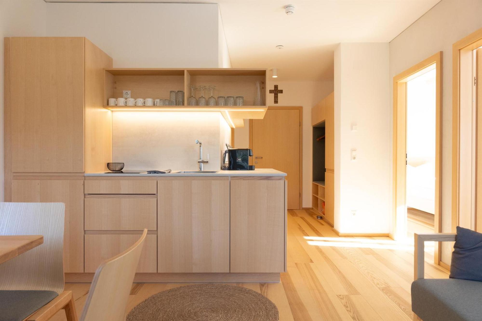Forsthaus Apartments - Ski + Bike & Hike คลาฟเฟอร์ อัม โฮคฟิทต์ ภายนอก รูปภาพ